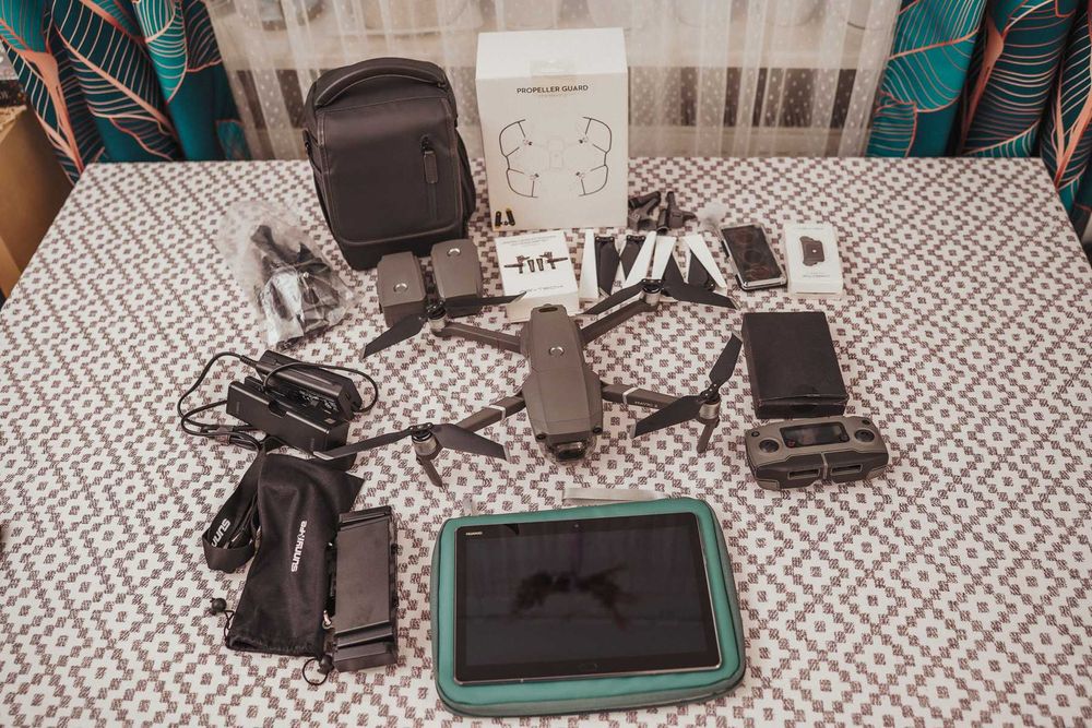 DJI Mavic 2 Pro Fly More Combo z tabletem - bogaty zestaw!