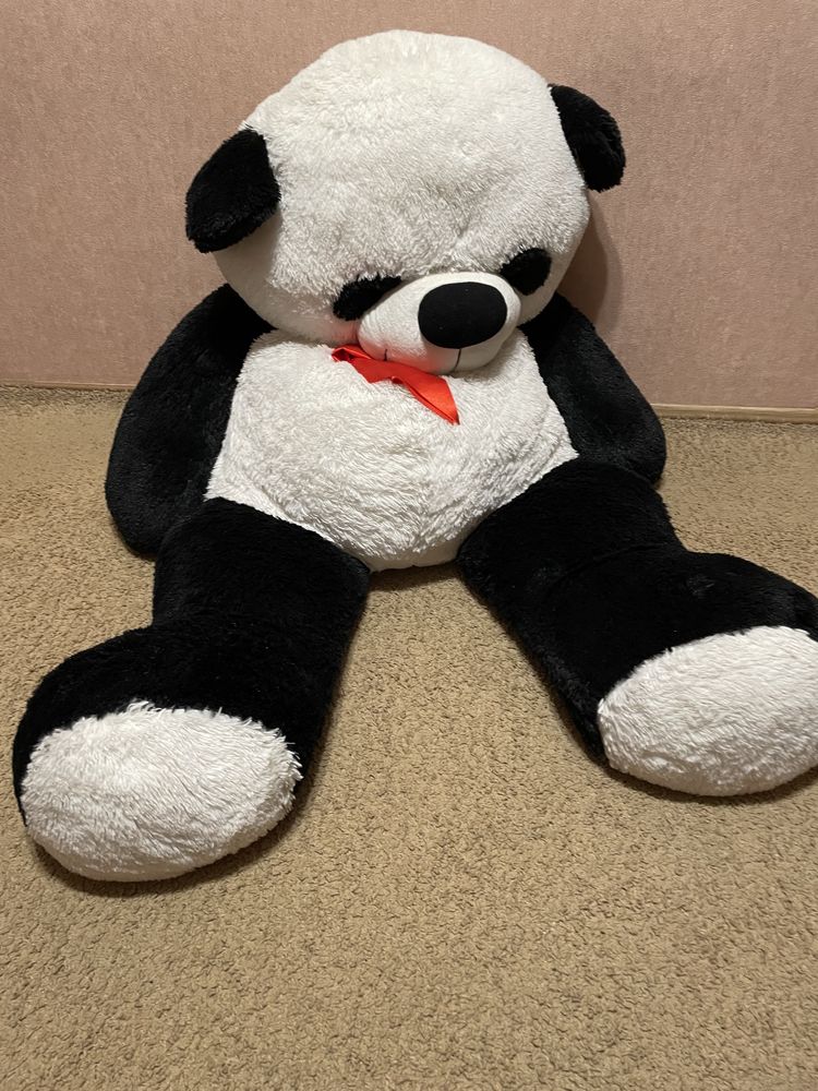 Плюшевая панда 140см. Цену снизила