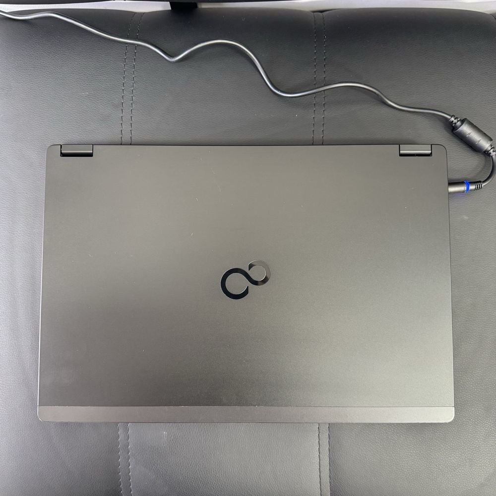 Ігровий ноутбук Fujitsu (15,6” FHD/NVIDIA P600 4Gb/16Gb/128GbSSD)
