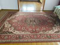 Sprzedam czerwony dywan rozmiar 250x350 70% wełny