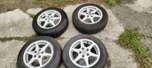 Felgi aluminiowe 14" z oponami