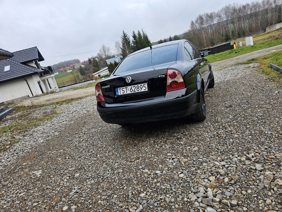 Czarny Passat b5 fl