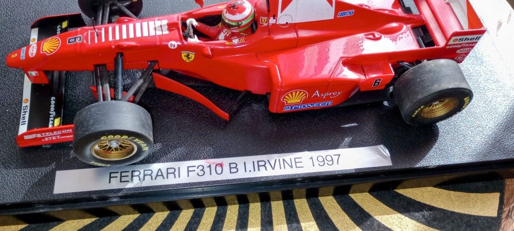 Model Bolid F1 Ferrari F 310 B Irvine 1997