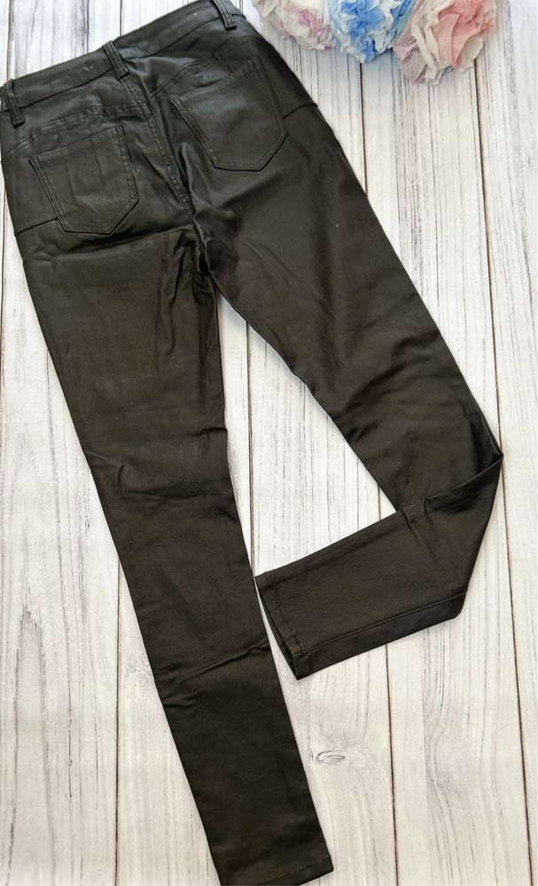 Spodnie Damskie  woskowane slim S