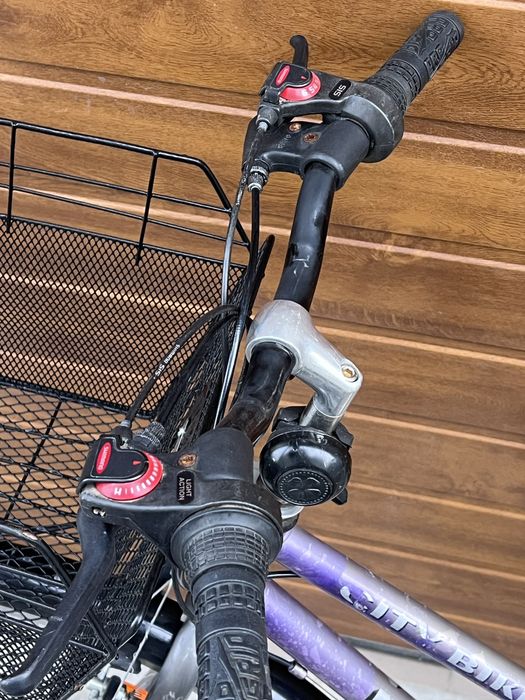 Велосипед жіночий дамка з корзиною