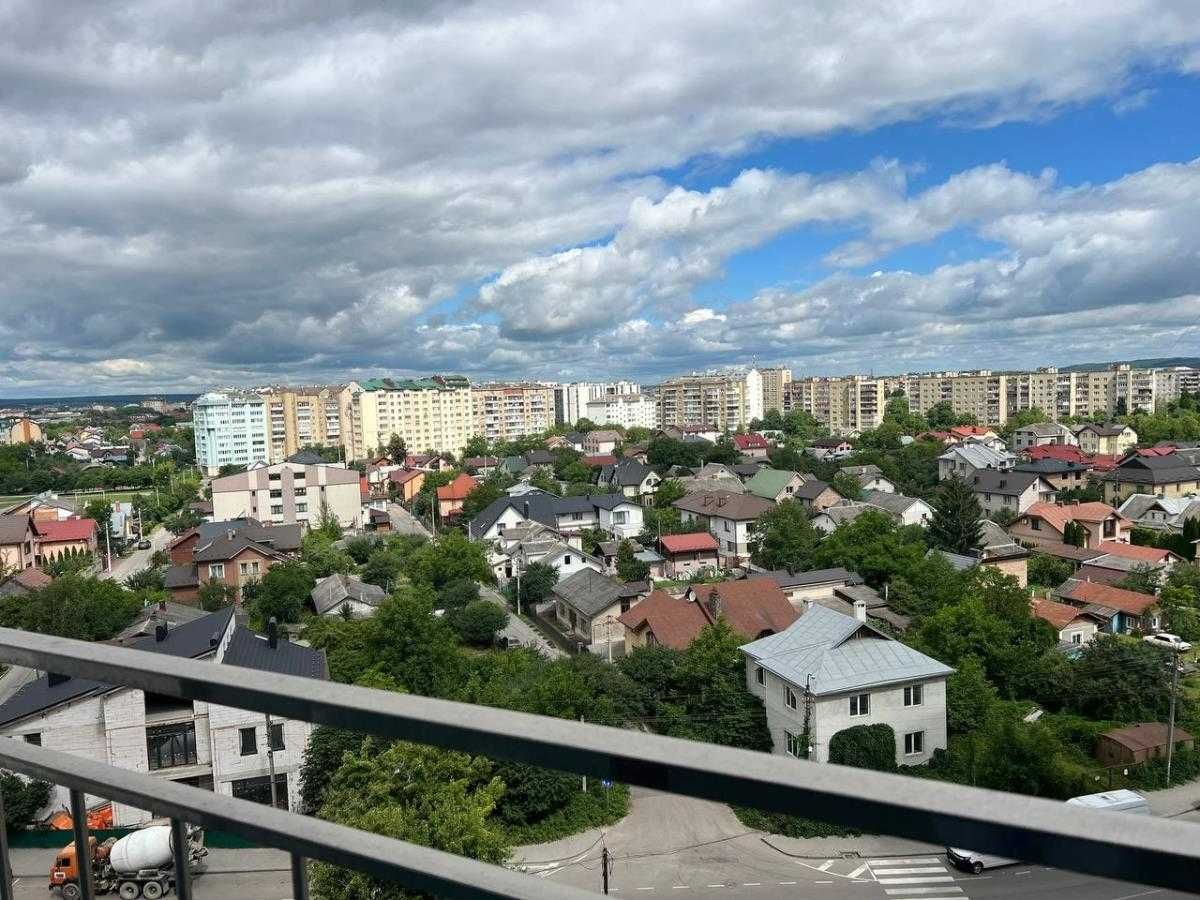 Продам 3 кімнатну квартиру з частковим ремонтом