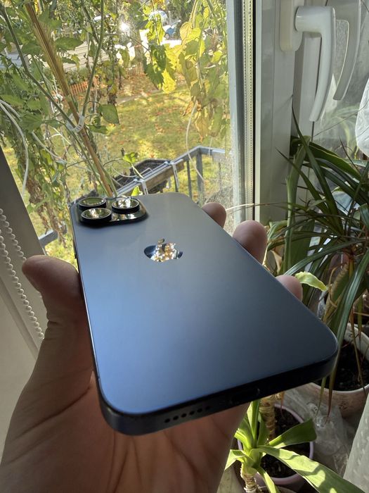 B. ŁADNY Apple iPhone 15 Pro Max 512GB Niebieski Tytan / KONDYCJA 91%