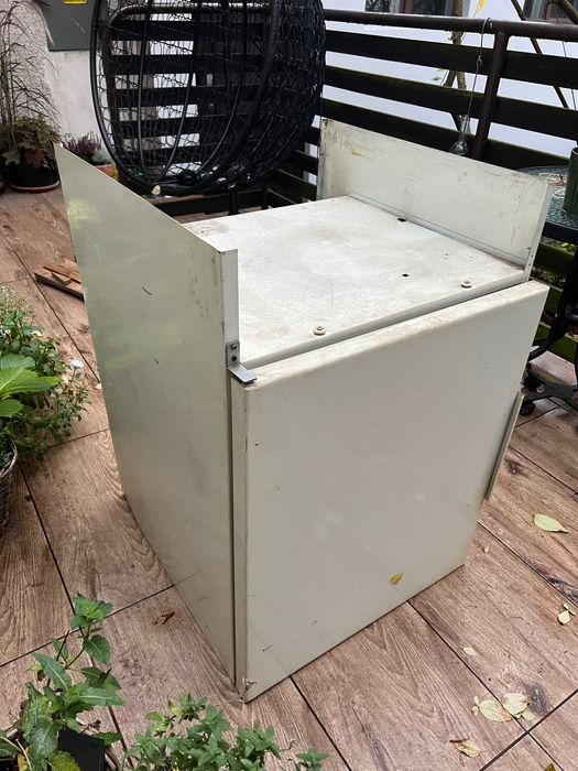 Szafka metalowa ok. 60x60x90