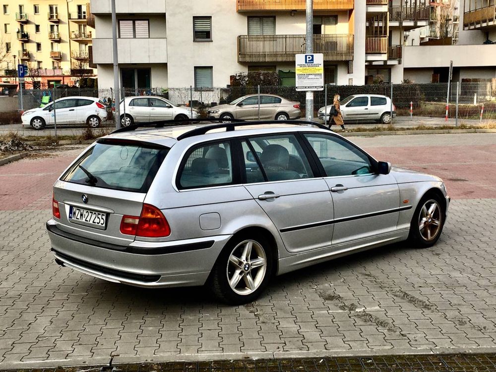 Wynajem aut wypozyczyczalnia Wynająć tanie auto auto na tydzień Kraków