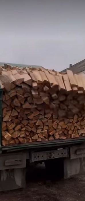 Продаємо дрова твердих порід по 1300 грн за куб. Є доставка.