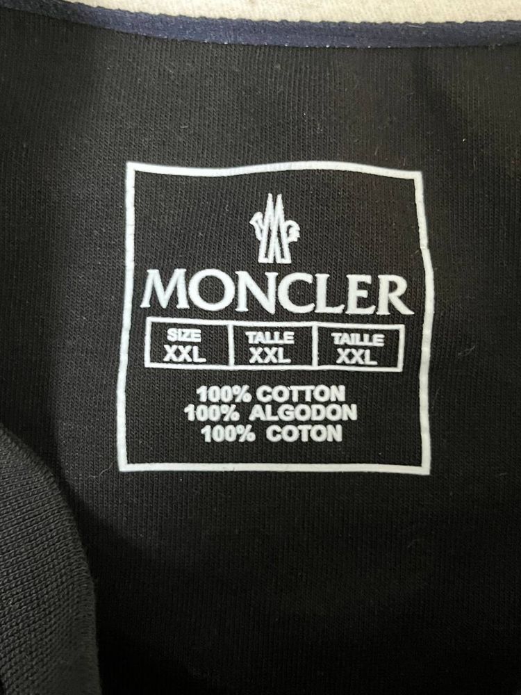футболка Moncler
