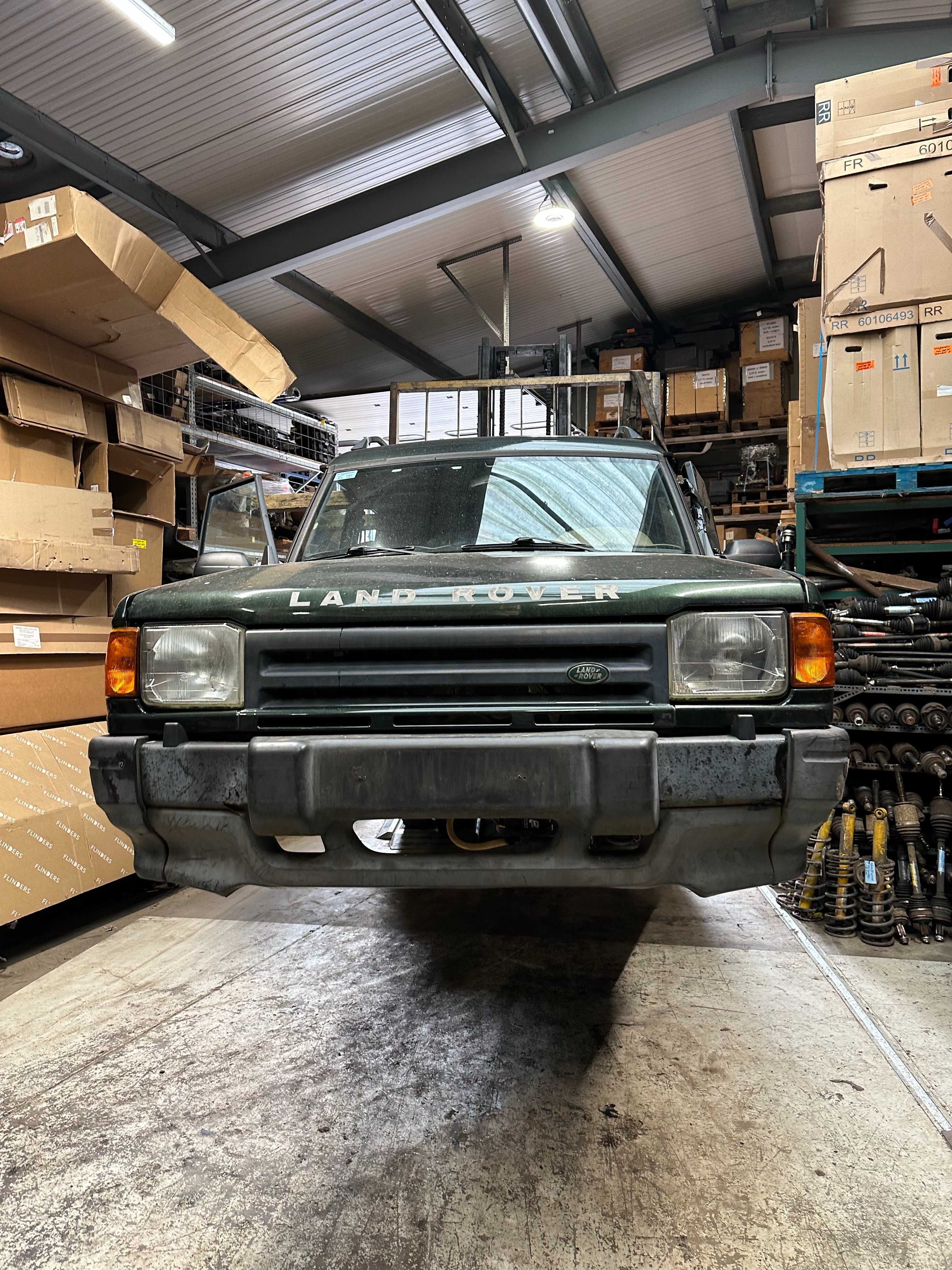 Land Rover Discovery 300 Parachoques completo