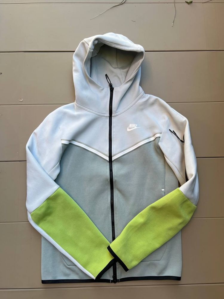 Nike teac fleece