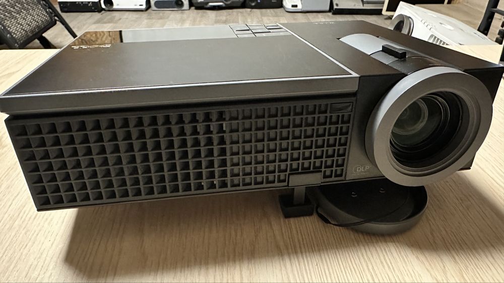 Мультимедійний проектор Dell 1610HD Value Series