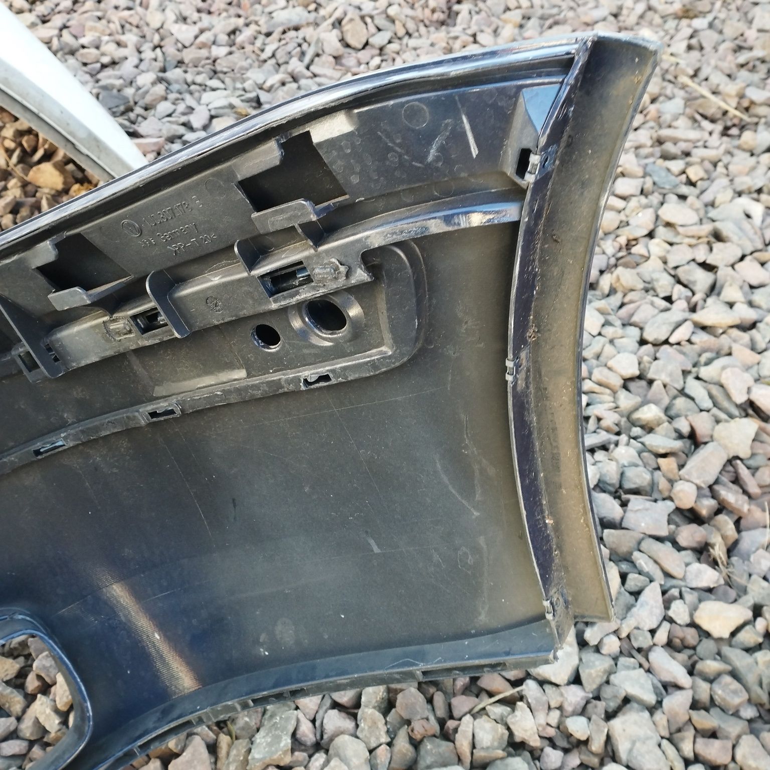 Volkswagen Golf IV 4 zderzak przód oryginał granatowy