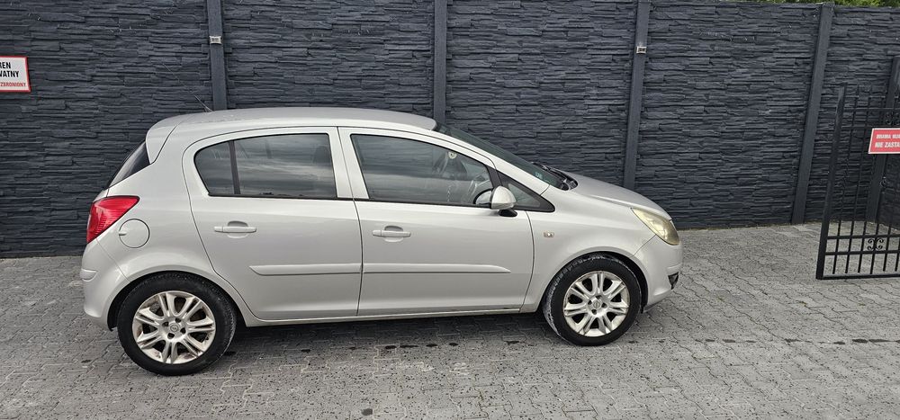 Opel Corsa D 2009r 1.2 Benzyna 190tkm Sprawna Klima 5-Drzwi