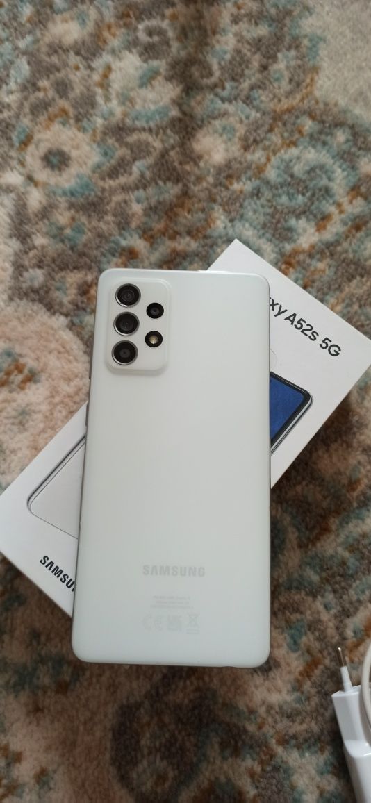 Samsung Galaxy A52s 5 g stan bardzo dobry