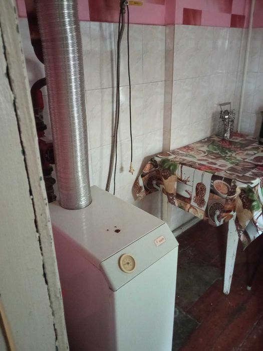Продається газифікований будинок 50 кв.м. Ціна гарна. Сертифікат.