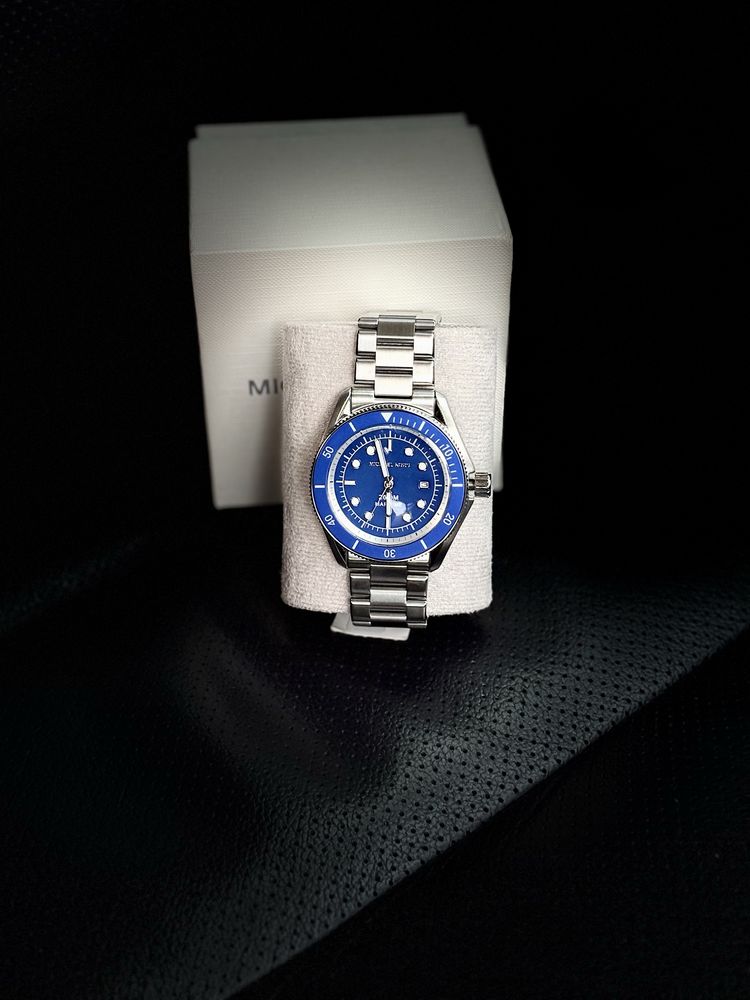 Michael kors часи