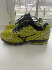 Продам кроссовки Mizuno wave aero 9