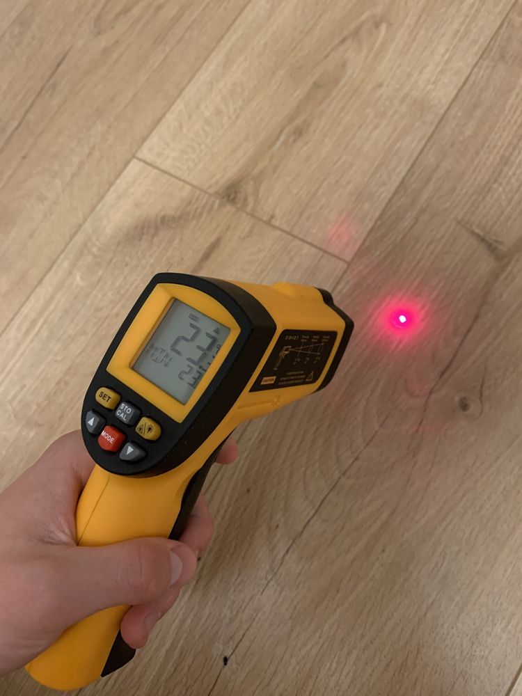 Пірометр BENETECH GM900 -50°C ~ 950°C