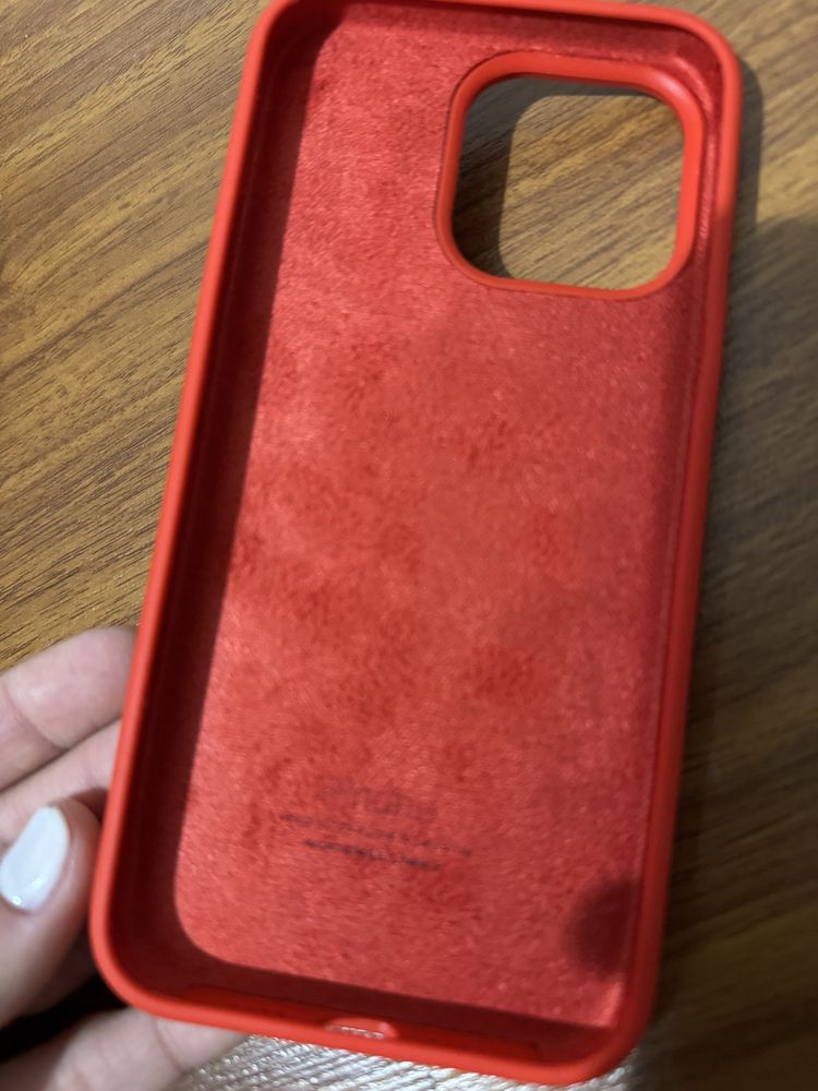 Capa iphone 15 pro max vermelha