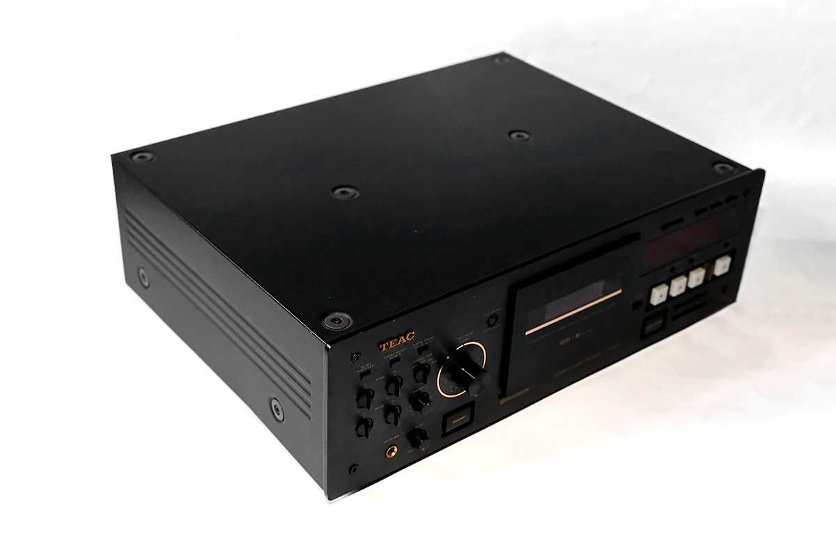 Magnetofon kasetowy Teac V-8030S