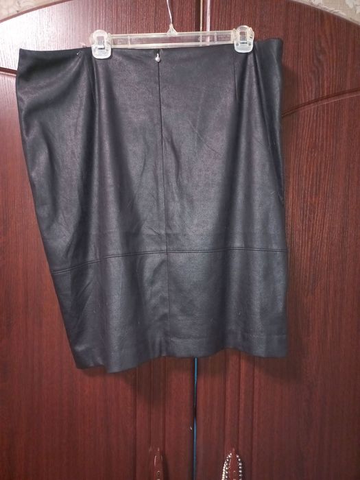 Чудова  жiноча спiдниця "карандаш"! Розмiр 52-56!