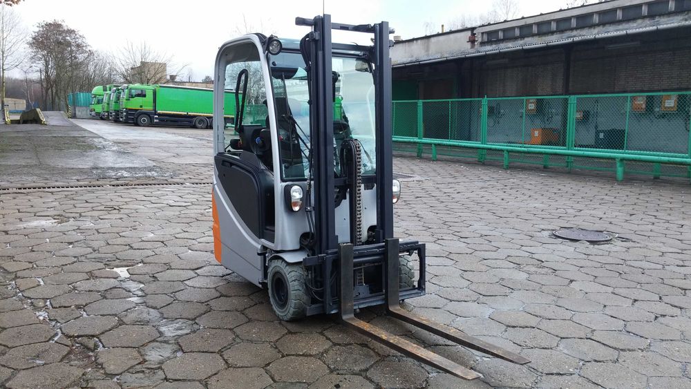 Wynajem wózka widłowego elektrycznego STILL RX20-20 – udźwig 2 tony!