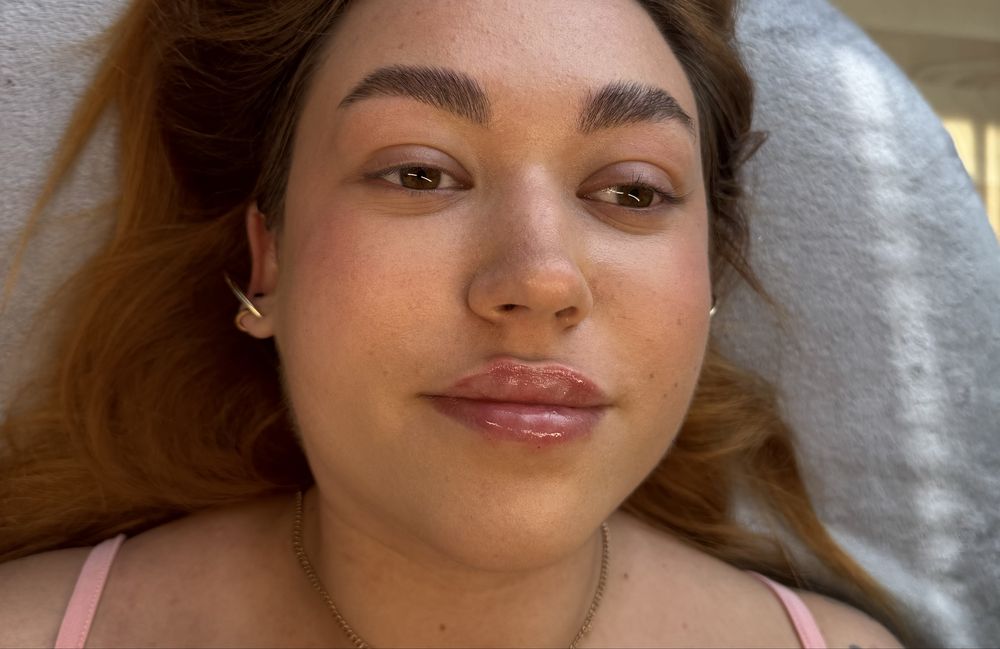 Моделі для збільшенення губ