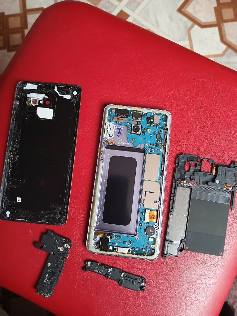 Samsung Calaxy A8 на запчасти