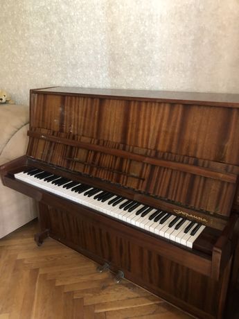 Піаніно Україна
