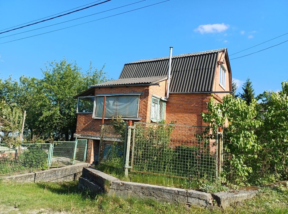 Продаж будинку на Дубово.