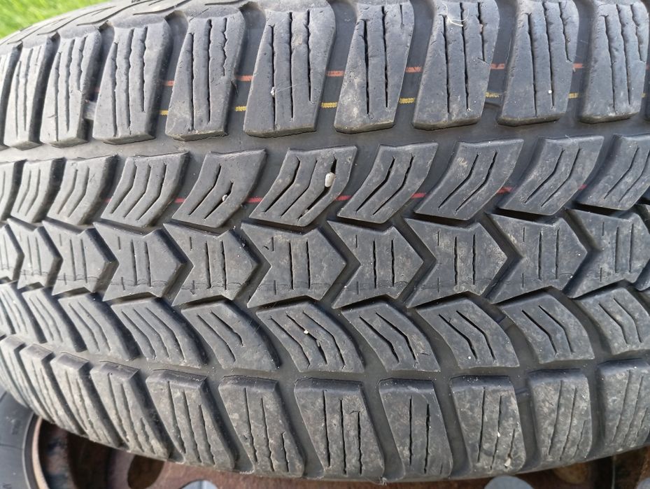 Felgi stalowe z oponami R16 Volvo 6,5Jx16x43