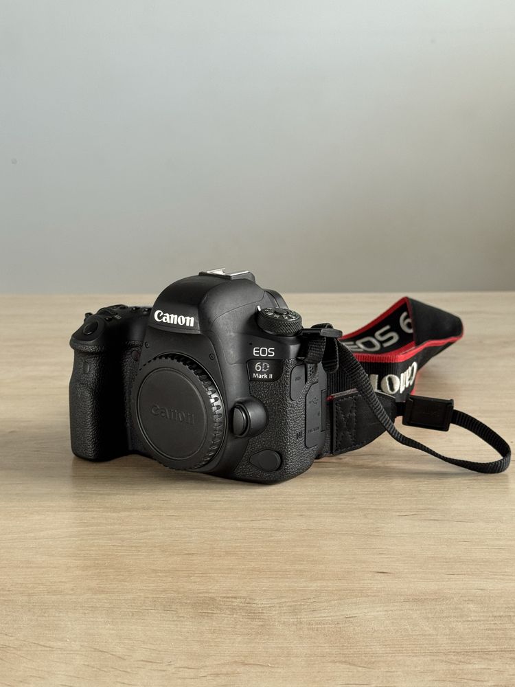 Lustrzanka Canon 6D Mark II