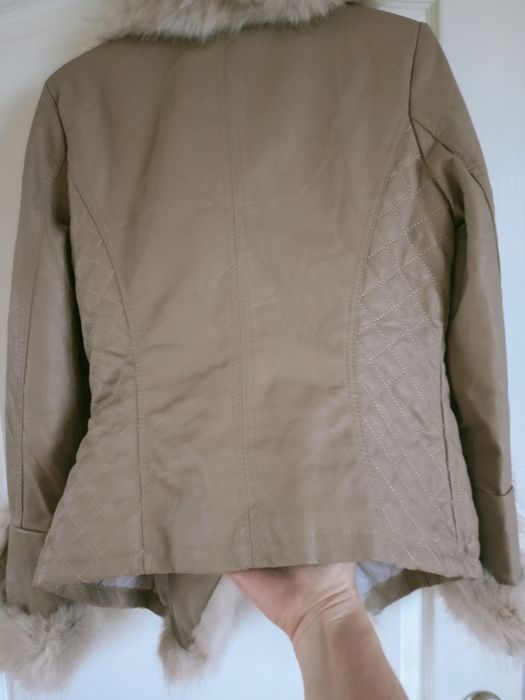 Куртка  осінь тепла зима