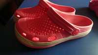 Crocs dla dziewczynki 22 cm