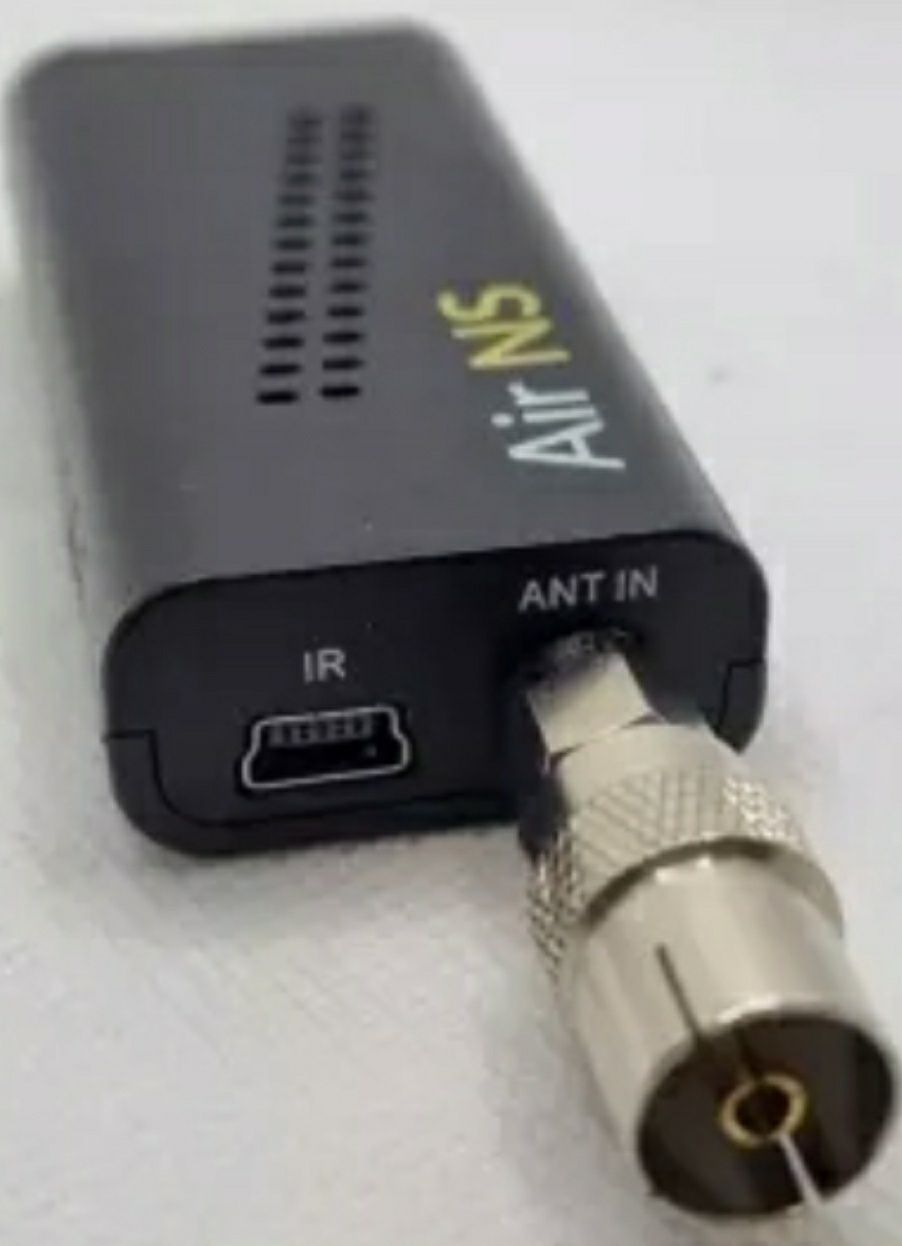 Tv32" DIGIHOME 32278DHN HDMI USB dvbt tuner air ns opticum dvbt2 hevc