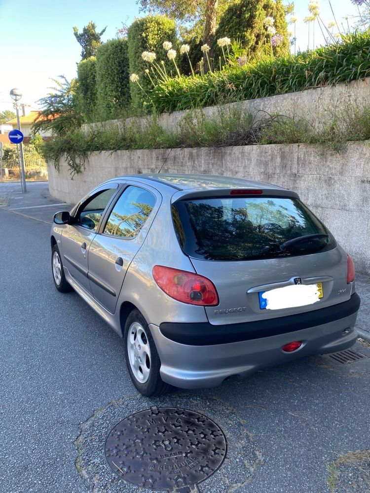 Peugeot 206 1.9D 70cv - 2º dono