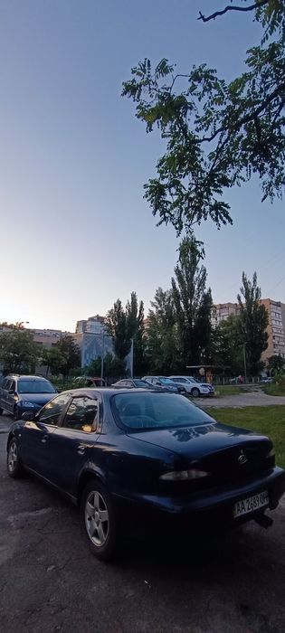 Продам kia clarus 1.8 бензин