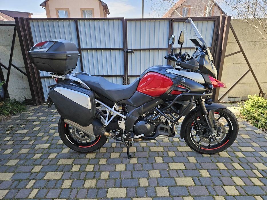 Чудовий турист Suzuki V- strom 1000