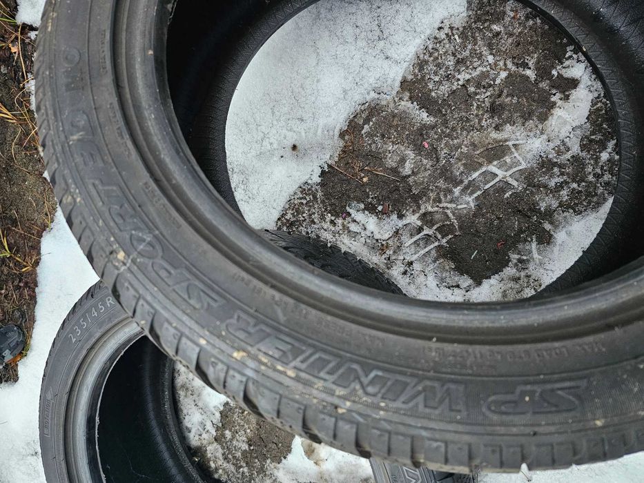 Dunlop SpWinter Sport 3D zimowe 17cali 235/45/17 2sztuki 8mm