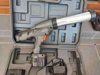 Wyciskacz Pistolet do mas,kleju,silikonu Akumulatorowy 2akumulatory