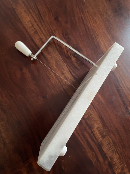 Vintage marmurowa gilotyna kuchenna do sera