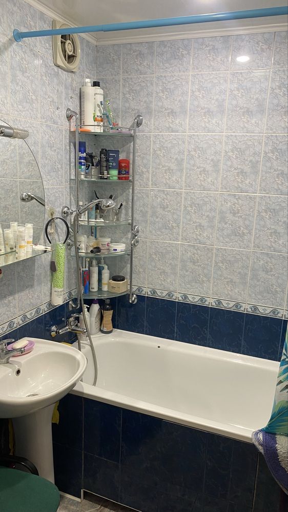 Продам 2-х комнатную квартир ул.Героев Днепра,83