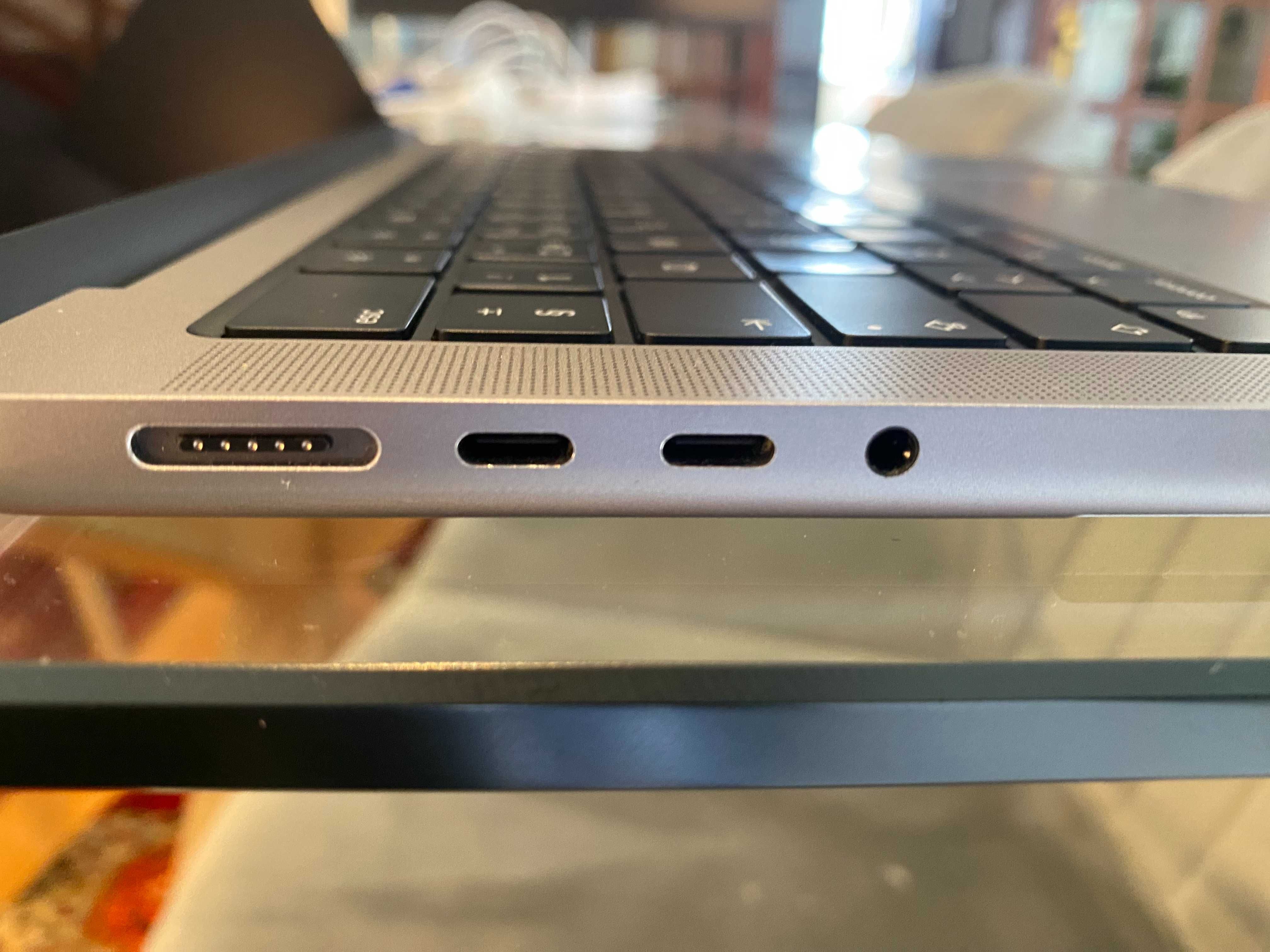 Apple MacBook Pro "M1 Pro" 8 CPU/14 GPU 14" (2021)