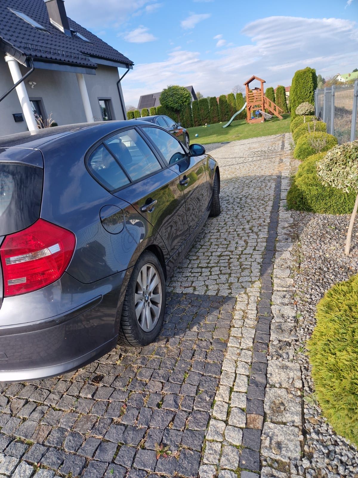 Samochód bmw seria 1