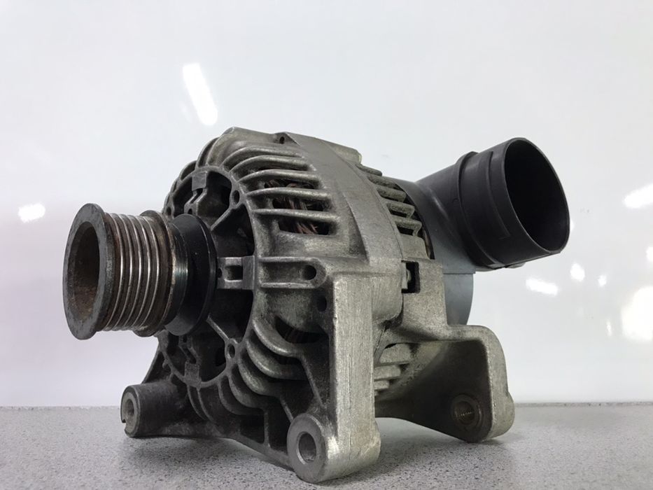 Генератор BMW Е39 М52 М54 і БМВ 90 А Valeo M52 M54 шрот бензин 1432978