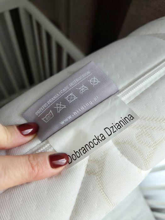 Materac Hilding Dobranocka + gratis prześcieradełka