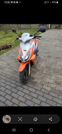 Yamaha  neos  v8r